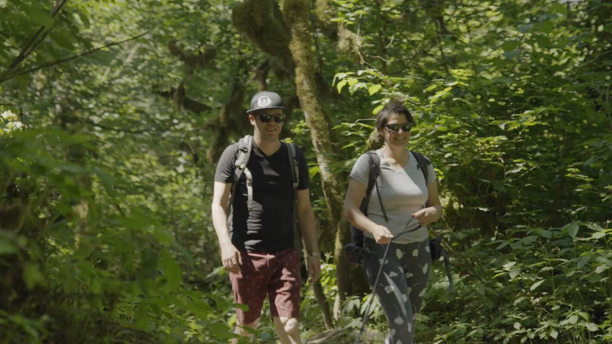 Australian expat Simone hiking in Canada with her husband